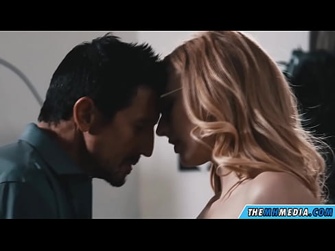 ❤️ ایک slutty سنہرے بالوں والی کے ساتھ پریمپورن جنسی سیکس  ﹏